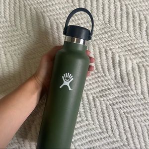 olive green hydro flask 24oz